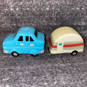 Car and Trailer Salt & Pepper Shakers *NEW*